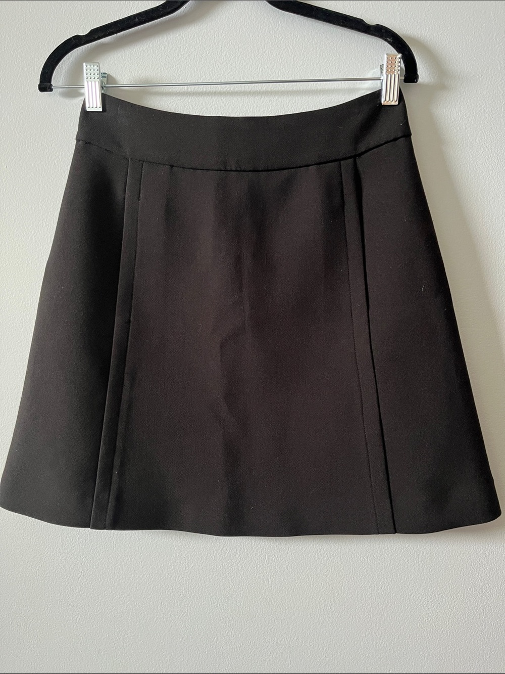 Kate spade classic black skirt pockets capsule wardrobe basic staple piece